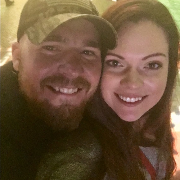 Meet Your Posher! - Picture 2 of 4